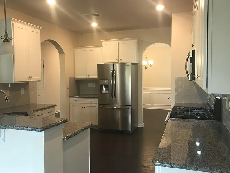 152 Wrangell Dr — Photo 2
