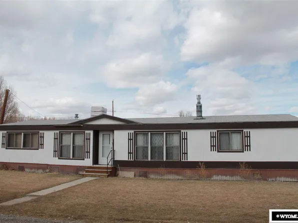 1402 W Ash St, Riverton, WY 82501