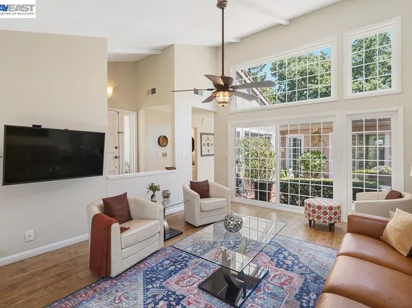 531 Jones Pl, Walnut Creek, CA 94597