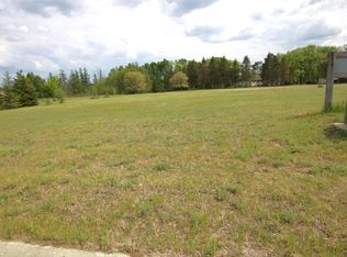 408 Spruce Dr, Staples, MN 56479