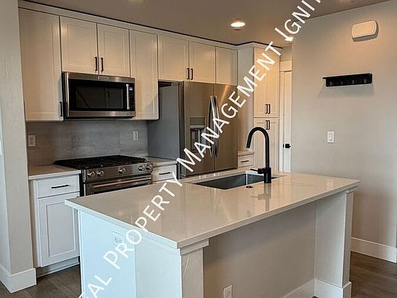 4th image of 63087 Boyd Acres Rd