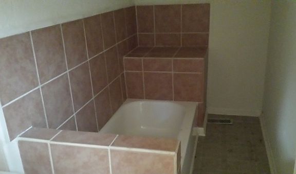 5th image of 7133 Bellefontaine Ave