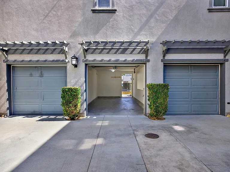 16915 Hutchins Lndg #55 — Photo 4