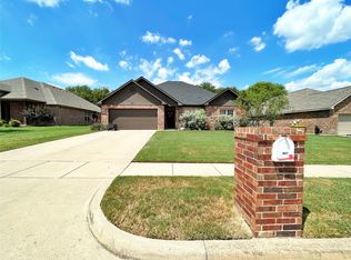 807 Brandt St, Grandview, TX 76050