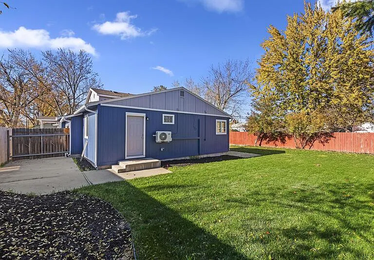 3718 W Custer Dr #1/2 — Photo 1
