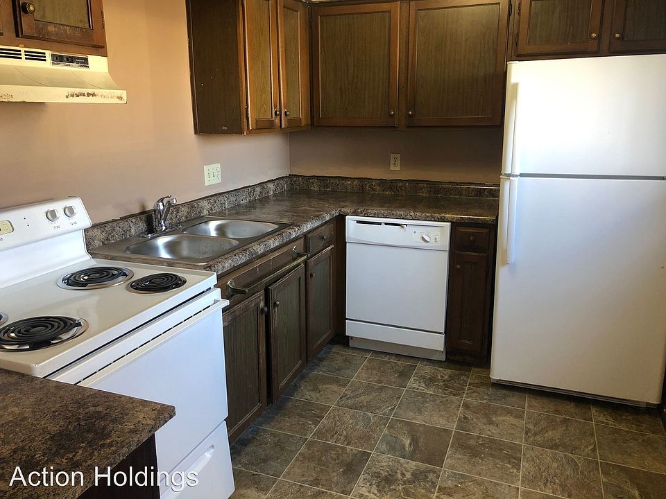 2nd image of 720 E 9th St APT 4