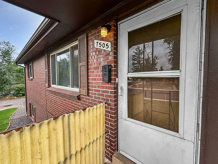$0 Deposit Option. 2 Bed 1 Bath In South Westminster — Photo 1