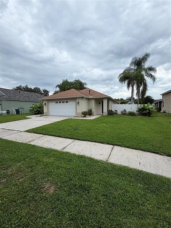 3 bed, 2.0 bath, 1254 sqft, $2,300 — Photo 1
