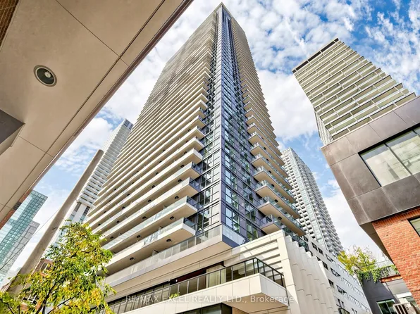 38 Widmer St #2909, Toronto, ON M5V 1X1