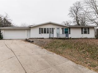 105 Bel Aire Ct, Tipton, IA 52772