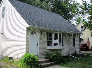 1845 Barclay St N, Maplewood, MN 55109
