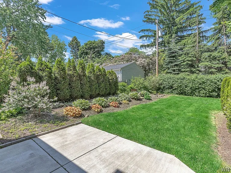 69 Berryman Dr — Photo 31