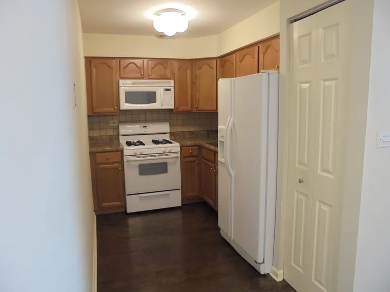 5310 N Chester Ave #301 — Photo 6
