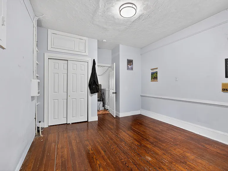 1109 Washington St #6 — Photo 13