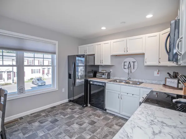 200 Karatzas Avenue, Manchester, NH 03104
