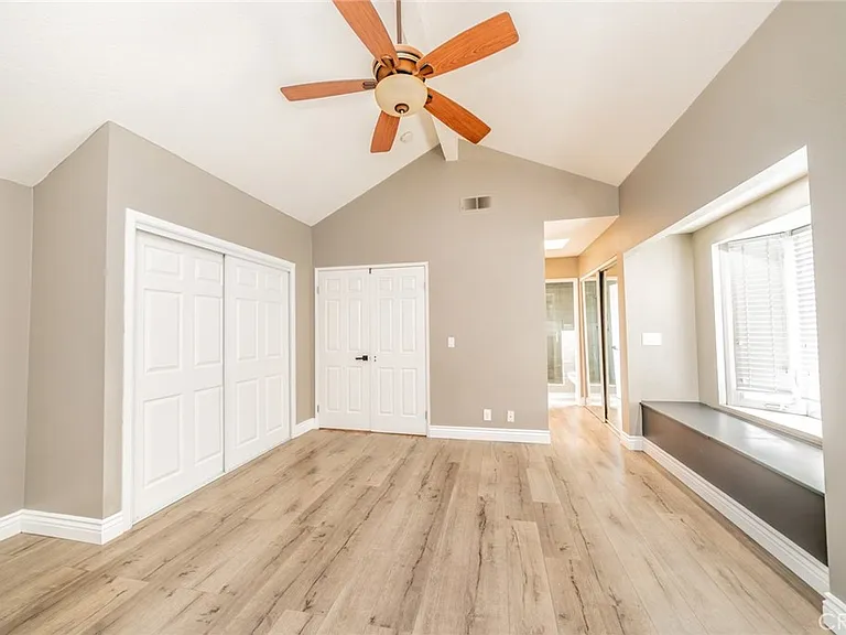 9805 Liberty St — Photo 24