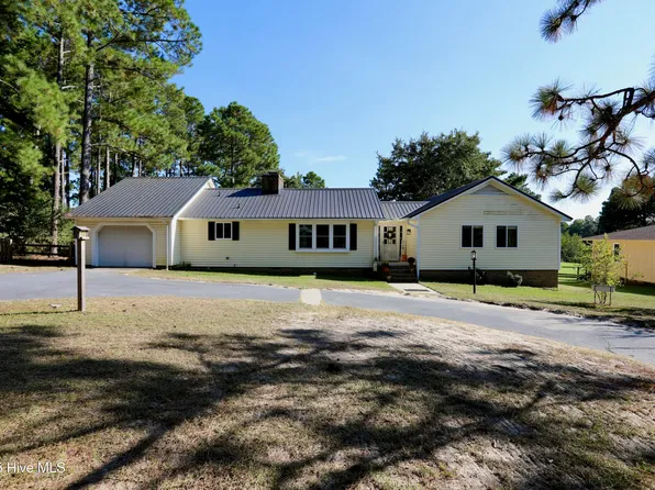 104 E Devonshire Avenue, West End, NC 27376