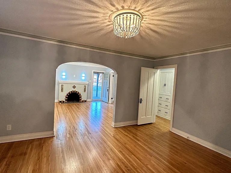 1344 S Jamestown Ave E — Photo 5