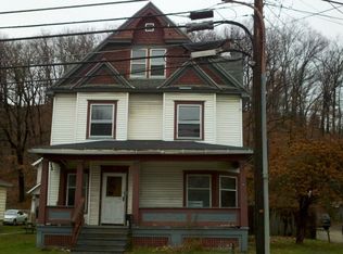 132 Grant St, Franklin, PA 16323