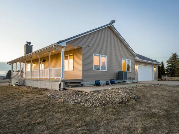 10550 Hess Rd, Waterloo, IA 50701