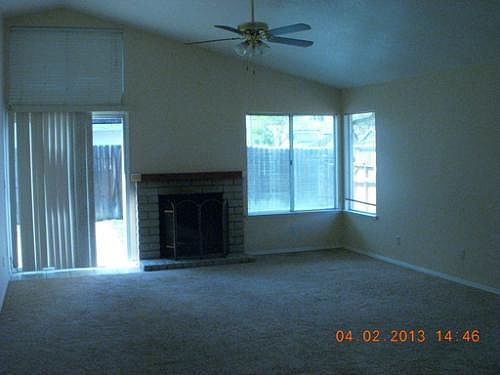 4th image of 800 Raven Dr