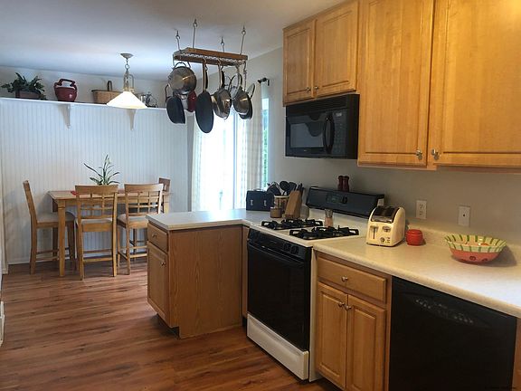 4th image of 23 Woodthrush Ct