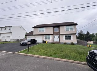 254 Upland Ave, Ewing, NJ 08638