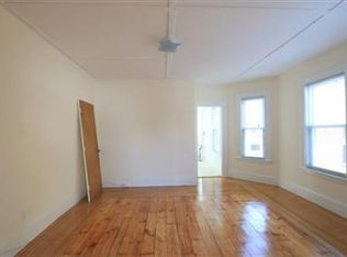 17 Lee St #1, Somerville, MA 02145