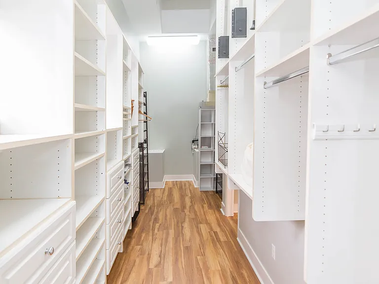 2020 W Dekle Ave #C — Photo 38