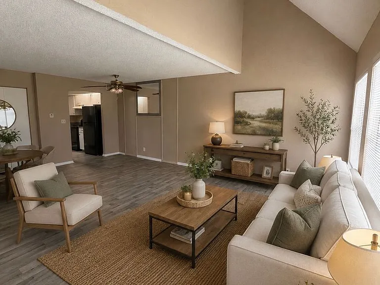 411 W K Pl — Photo 13