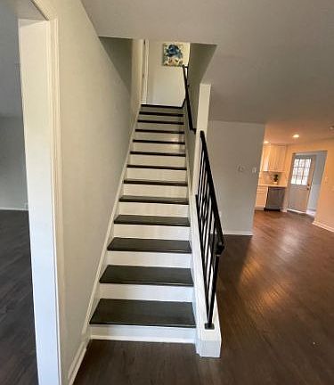 2nd image of 1 Elm Ave