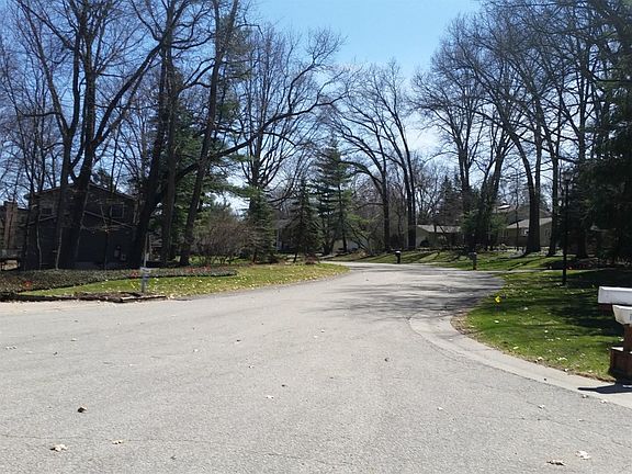 2nd image of 6400 Woodbrook Dr SE
