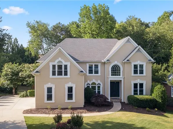 915 Summer Wind Pl, Roswell, GA 30075