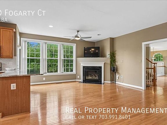 5th image of 11430 Fogarty Ct