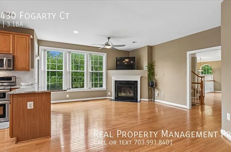 11430 Fogarty Ct — Photo 5