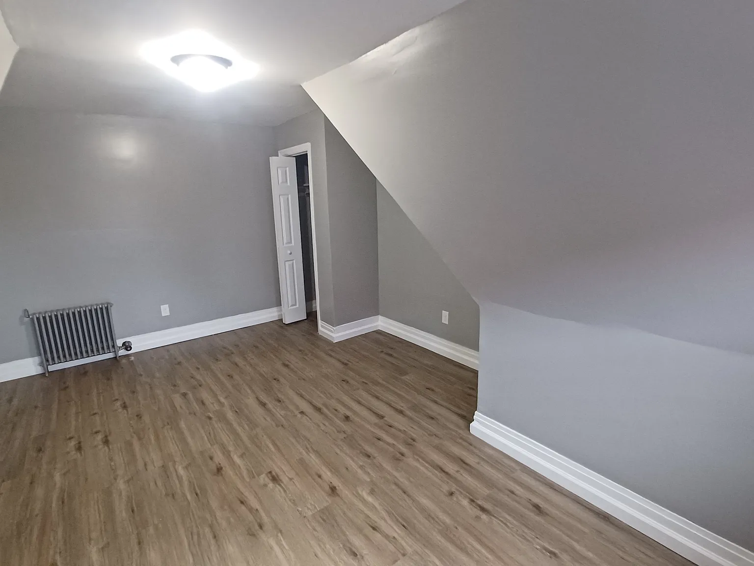 4 bed, $2,205 — Photo 4