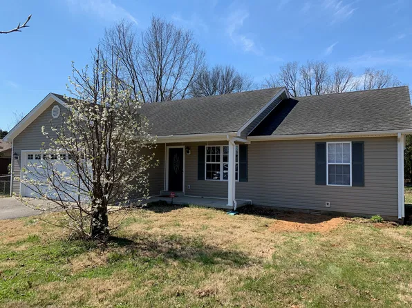 233 D F Petty Rd, Bowling Green, KY 42103
