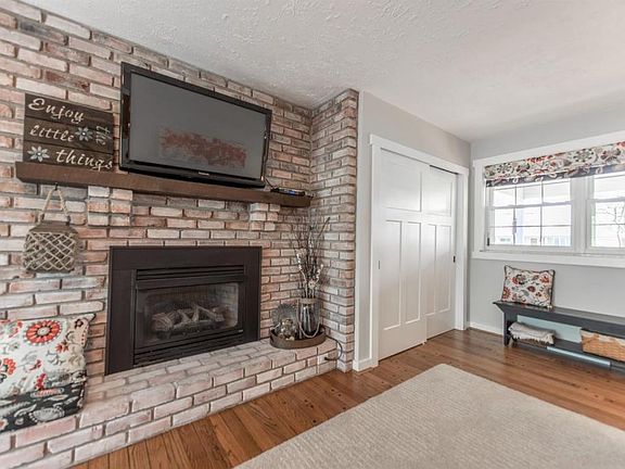 4th image of 3061 Autumnridge Dr