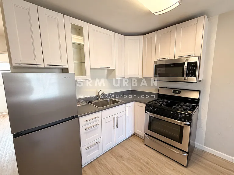 2543 A St #12 — Photo 5