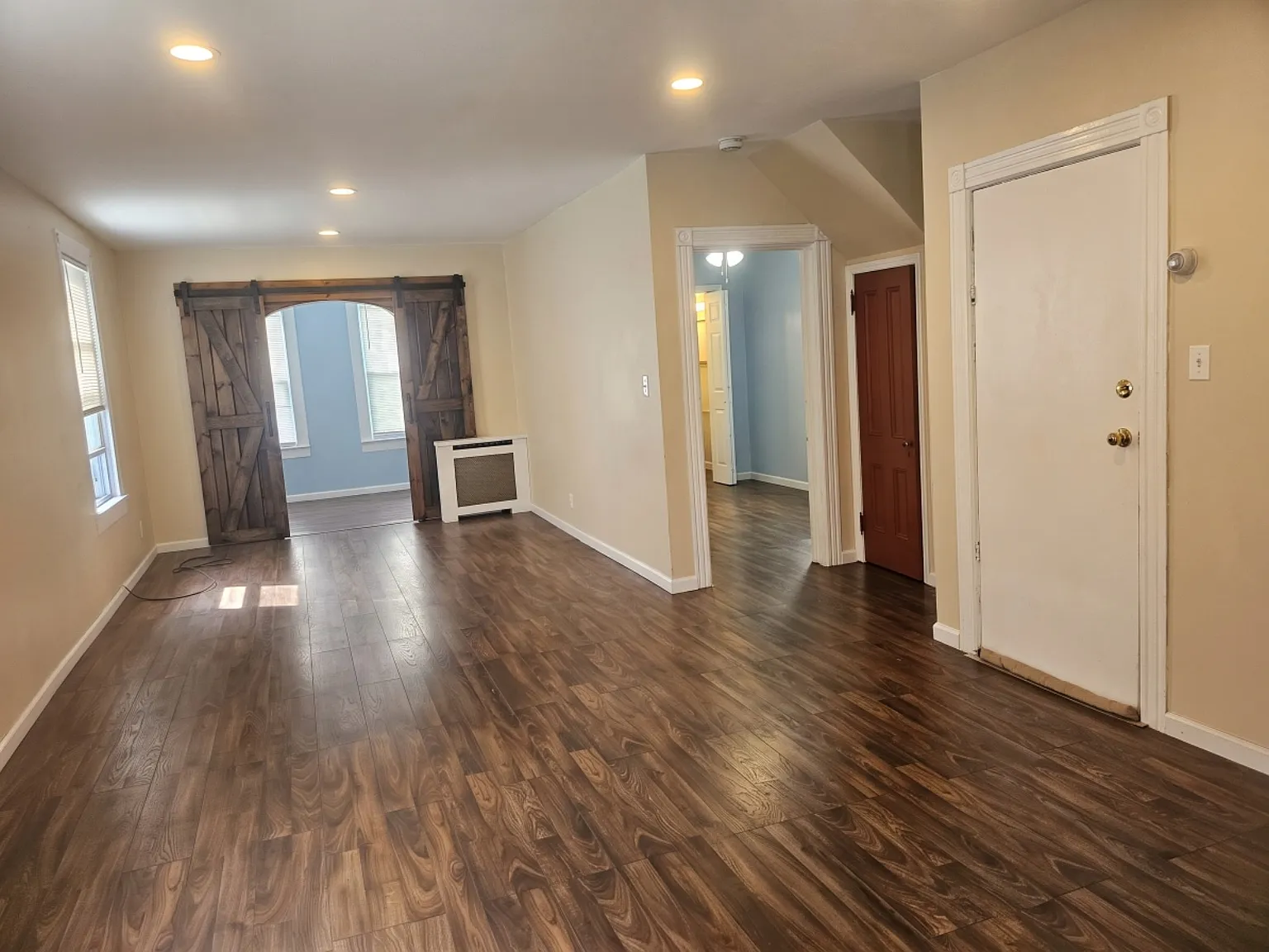 516 Forest St — Photo 4