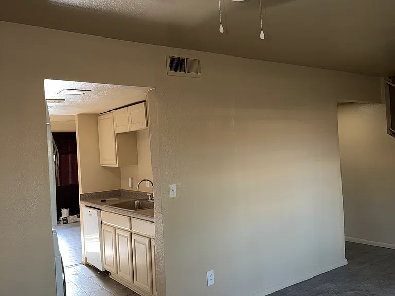 7126 N 19th Ave #218 — Photo 4