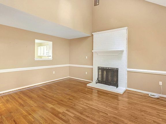 Great room 3 with Kitchen "pass-through"