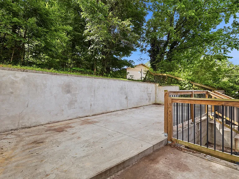 7668 NW Chatham Cir — Photo 30