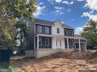 2835 Cub Hill Rd, Parkville, MD 21234