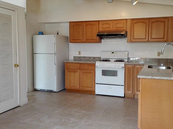 2nd image of 1798 La Porte Ave