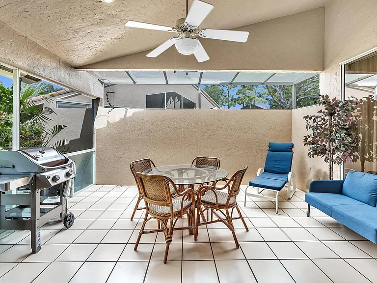 1904 Rosewood Way — Photo 14