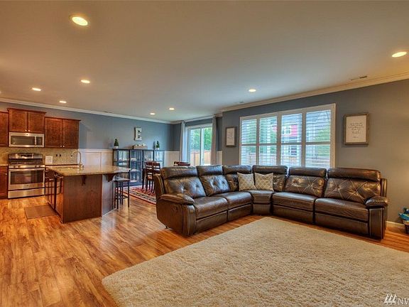5th image of 3206 Dunhill Ln #60