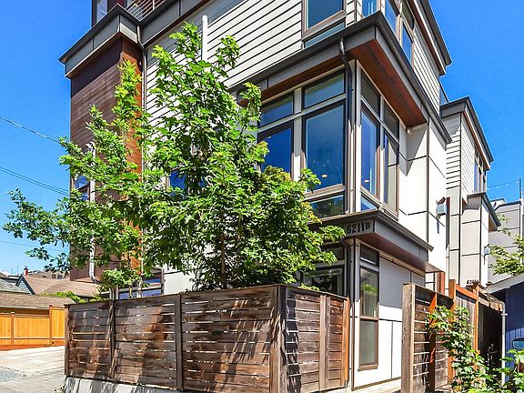 2nd image of 6211B 9th Ave NE