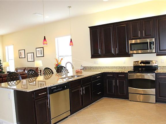 3rd image of 3734 Madeira Ct