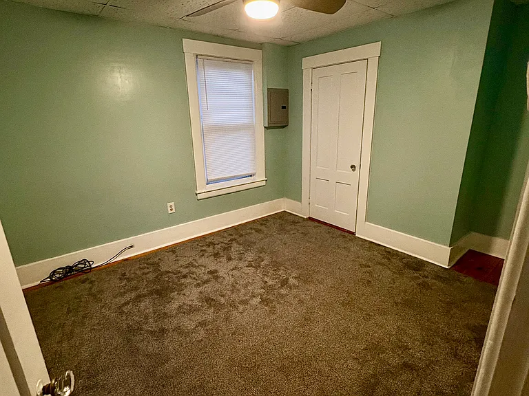 72 Pearl St #2 — Photo 8